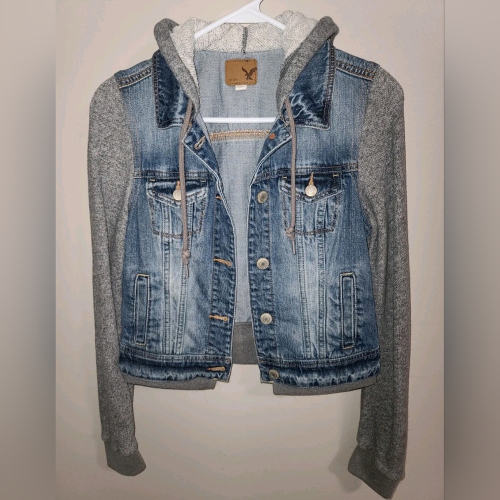 NWOT WOMENS AMERICAN EAGLE HOODED DENIM JEAN JACKET SIZE L